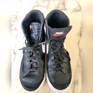 Nike Blazer Mid '77 DA4086-002 Size 6.5 Y Women's Size 8